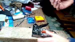 Новый степлер бьет по две скобы, исправил