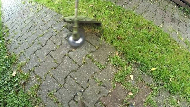 Szczotka druciana do kostki brukowej i rdzy TEST Czyszczenie kostki i rdzy kosą spalinową смотреть онлайн