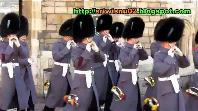 WINDSOR CASTLE of London England - Change Guard [HD] смотреть онлайн