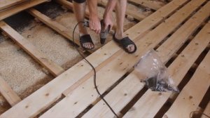 Мансарда из чердака. Часть 5. Полы по деревянным лагам. Монтаж окон .