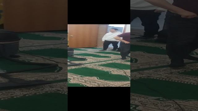 20230415_Омск. Мечеть Ихлас. После ифтара смотреть онлайн
