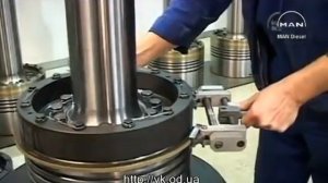 Судовой 2 ух Тактный дизель MAN B&W. Принцип работы двигателя. Видео урок для обучения. [На РУССКОМ