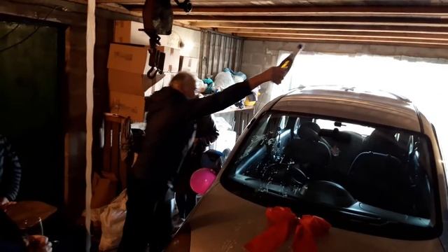 ПОДАРИЛ ЖЕНЕ МАШИНУ, ЖЕНА В ШОКЕ. Часть 2. смотреть онлайн