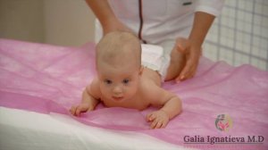 Как научить ребенка переворачиваться - педиатр и мануальный терапевт Галина Игнатьева