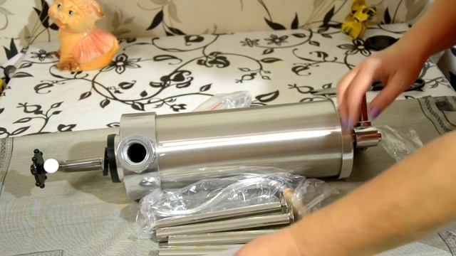 Колбасный шприц. Распаковка и обзор. смотреть онлайн