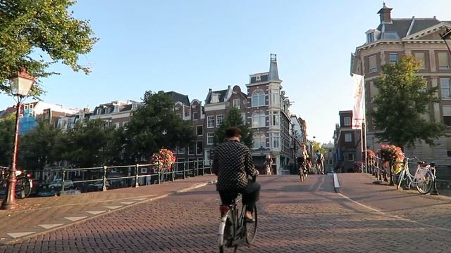 АМСТЕРДАМ ♥ Не пустили в отель, прогулка в 6 утра, съешь суп 