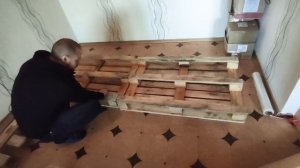 Кровать из поддонов (паллет) своими руками. ДЕШЕВО И БЫСТРО.