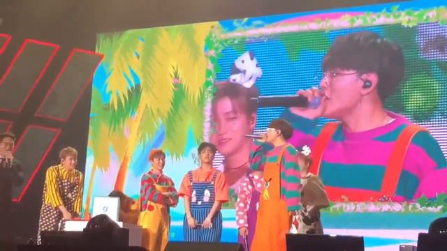[아이콘 iKon] Donghyuk teased Yunhyeong for his "Crack" Voice смотреть онлайн