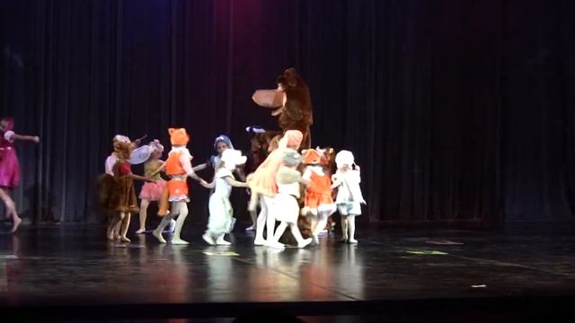 Детский эстрадно-хореографический ансамбль "Маленькая страна" - "Картина маслом" смотреть онлайн