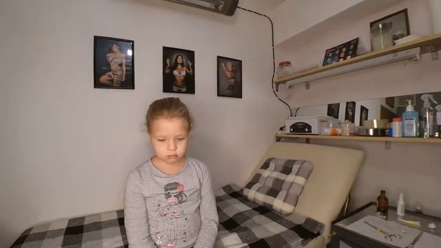 Прокол мочек. Пирсинг уха. Мастерская татуировки и пирсинга в Херсоне. @paul_vu_tattooarts смотреть онлайн