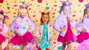 Настя и папа копирую челлендж для детей.