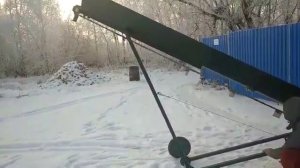 Мобильный конвейер для транспортировки колотых дров, транспортер