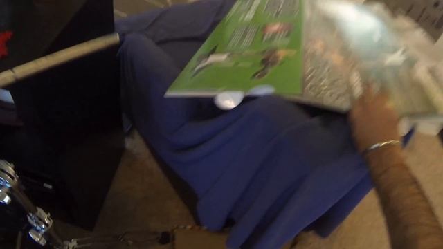 Rock Band 4 Bundle Unboxing смотреть онлайн