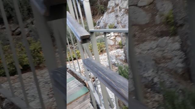 еду на фуникулере в крепость около мечети смотреть онлайн