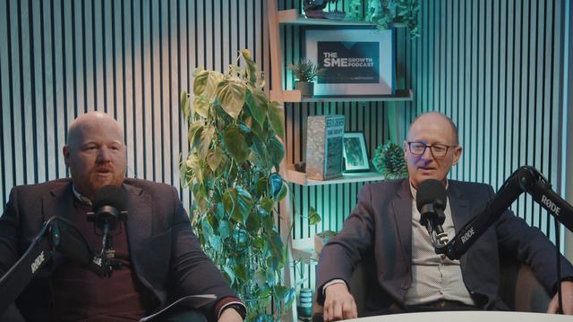Economic Outlook: How SMEs will drive UK growth with Roger Martin-Fagg | SME Growth Podcast EP 60 смотреть онлайн