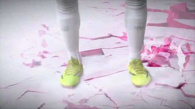 realmadrid.com снял мини-ролик с участием Марсело смотреть онлайн