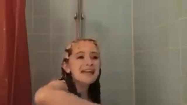 Дура дурой!!!