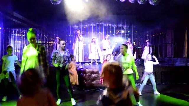 Мама мия Хор ангелов Мариус 18 мая 2016 смотреть онлайн