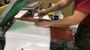 Печать на пакете шелкография, шелкотрафаретная печать на полиэтиленовых пакетах