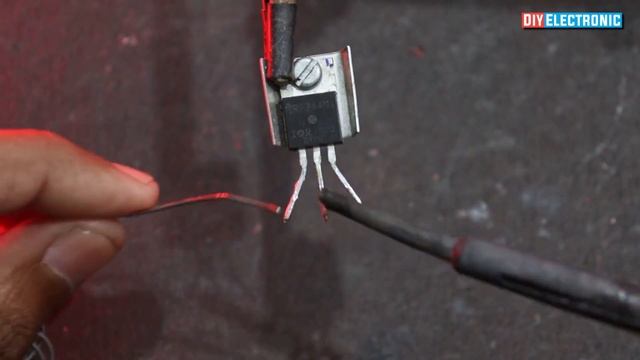 Make 7805 Voltage Regulator from BC547 Transistor | Episode 20 смотреть онлайн