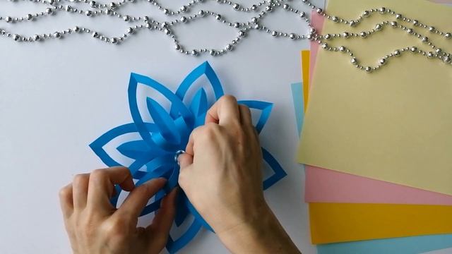 СНЕЖИНКА из бумаги объёмная / Новогодний декор своими руками / DIY 3D Paper Snowflake смотреть онлайн