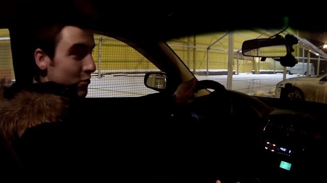 Элементы экстремального вождения. Как крутить пятаки на переднем приводе задним ходом. смотреть онлайн