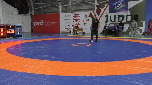 Давид Дзукаев (РСО-Алания) - Мавлет Батыров (Дагестан) смотреть онлайн