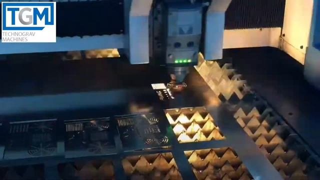 Высокоскоростная резка металла на лазере с функцией прожига на лету. Лазер Senfeng SF3015H4 смотреть онлайн
