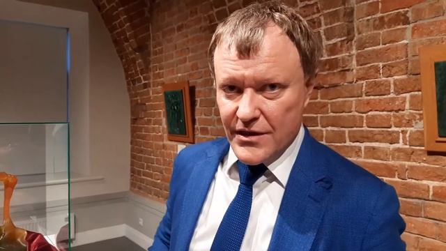 Павел Башмаков о серии работа из стекла Сальвадора Дали смотреть онлайн