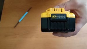 Как купить оригинальный Li-ION аккумулятор с правильного хранения: на примере DeWalt DCB184