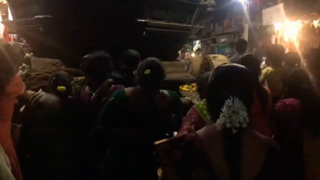 Парвати на прогулке в Гокарне смотреть онлайн