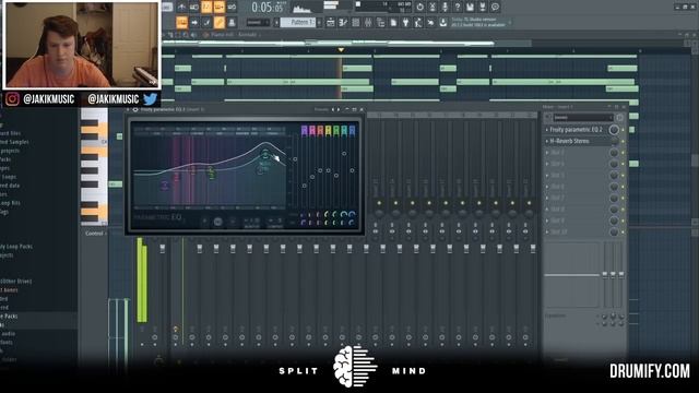How To Make CATCHY Piano Melodies For Roddy Ricch! смотреть онлайн