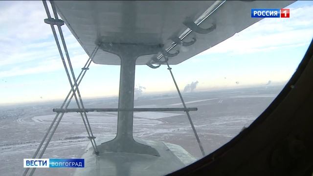 «Елка желаний» исполнила мечту юного волгоградца о полете за штурвалом самолета смотреть онлайн