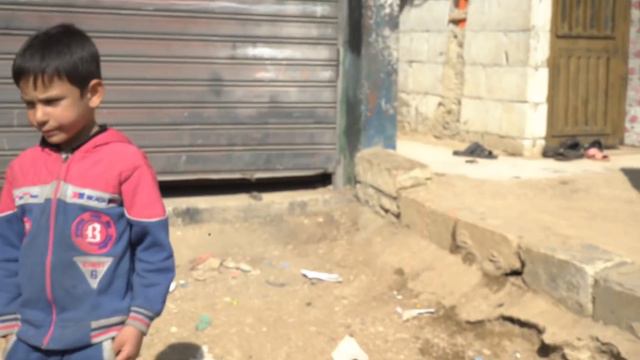 Ilaf (12) is gevlucht voor de oorlog in Syrië смотреть онлайн