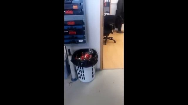 ÓMAR BREGÐUR.. смотреть онлайн