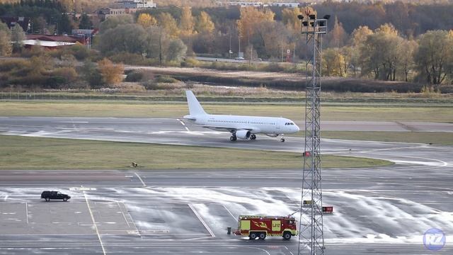 (4K) Nordica's first A320 (ES-NAB) arriving to Tallinn Airport 21.10.2022 + Water Salute смотреть онлайн