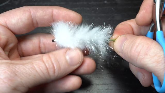 Micro Gamechanger Fly - most realistic baitfish pattern - McFly Angler streamer Fly Tying Tutorial смотреть онлайн
