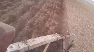 работа самодельного плуга из предплужников.