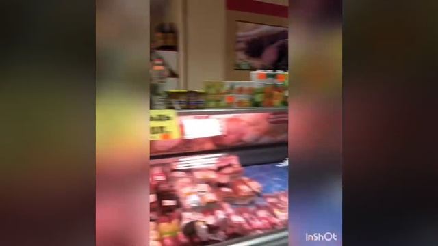 БАБУШКИ ЗАПЕРЛИ ДЕТЕЙ В МАГАЗИНЕ! РАЗБОРКИ С ОХРАНОЙ! смотреть онлайн