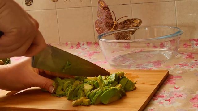 Салат из авокадо, ПОСТНАЯ ЕДА смотреть онлайн