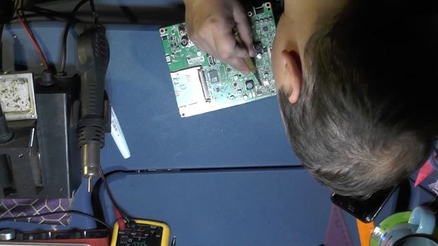 Телевизор LG 32LH513U не включается, ремонт кратко.. смотреть онлайн