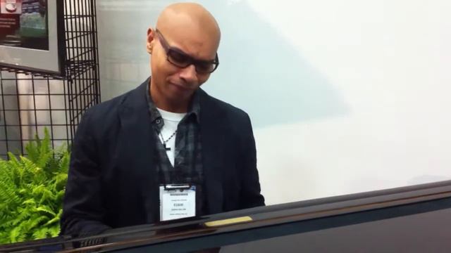 NAMM 2011 Eddie Bullen at the Kawai piano booth смотреть онлайн