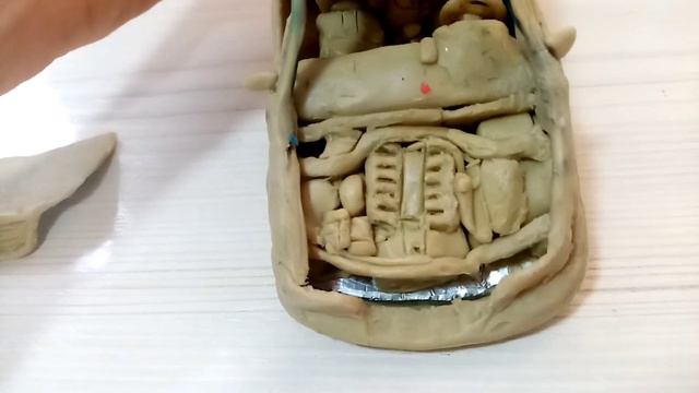 слепил Mercedes W140 S600 из пластилина