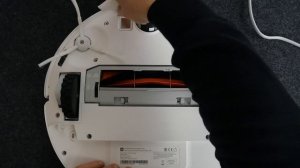 How to Clean Sensors on Xiaomi Mi Robot Vacuum Mop 2 Lite: Complete Guide - Vacuum Maintenance