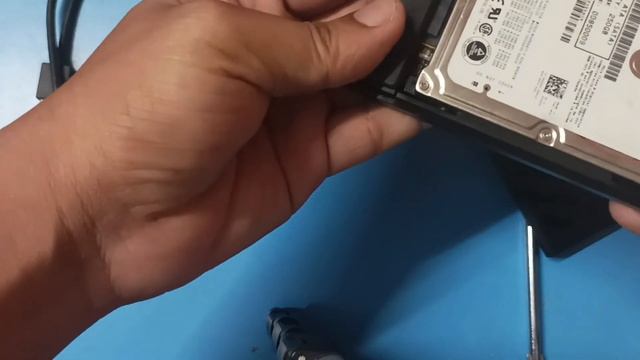 How to make Laptop Hard disk into External Hard disk Drive Easy | Convert laptop HDD To External HD смотреть онлайн