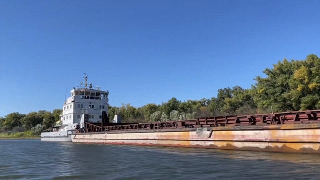 Путешествие вниз по Волге | Волгоград, Светлый Яр, баржи смотреть онлайн
