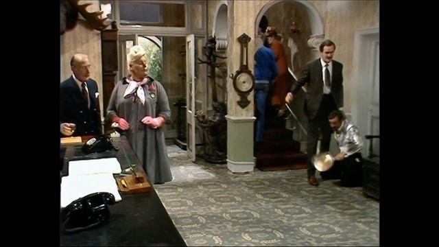 Fawlty Towers: Fire! смотреть онлайн