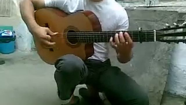 смотреть всем!!!СУПЕР!!Даги играют на гитаре в паре.mp4 смотреть онлайн