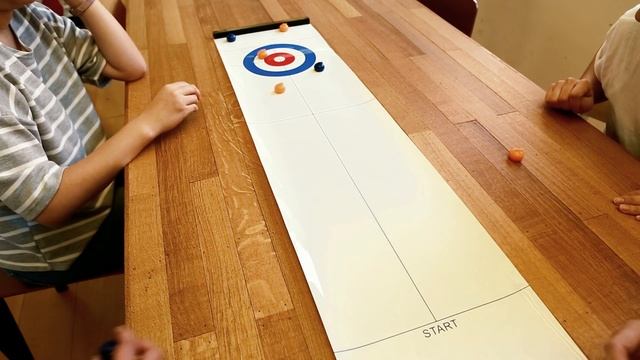 Table Top Curling Game - GG120 смотреть онлайн