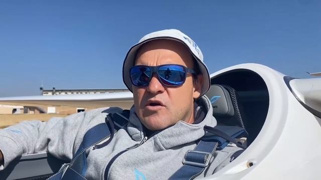 JS3 RES performance test by test pilot Uys Jonker. смотреть онлайн